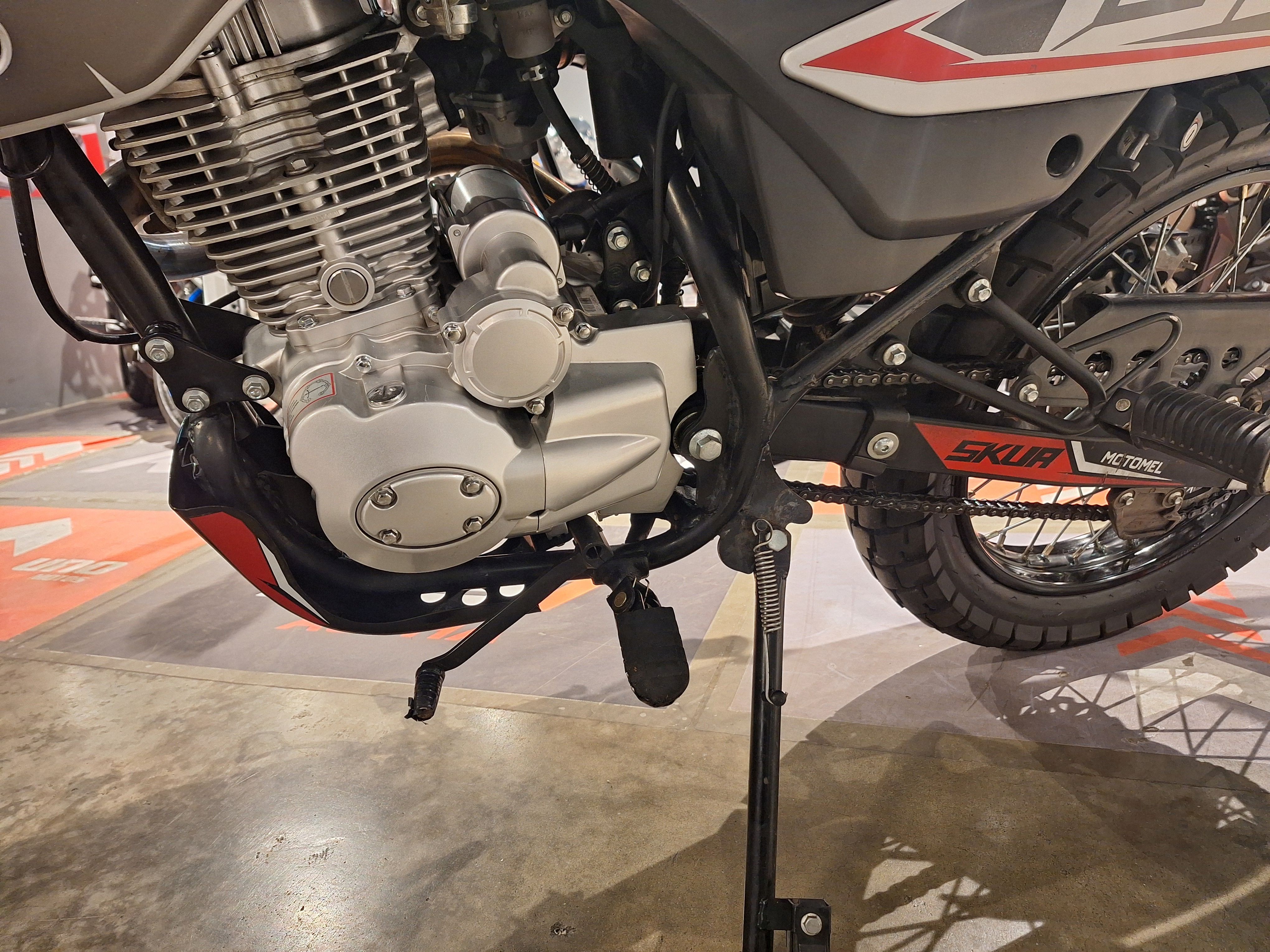 Moto Motomel Skua Silver 150 usado 2024 con 11790 km 1M