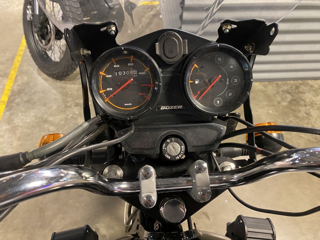 Moto Bajaj Boxer 150 usado 2022 con 10308 km Int 49880 1M