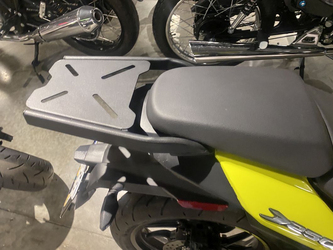 Moto Bajaj Dominar 250 usado 2024 con 12800 km 1M