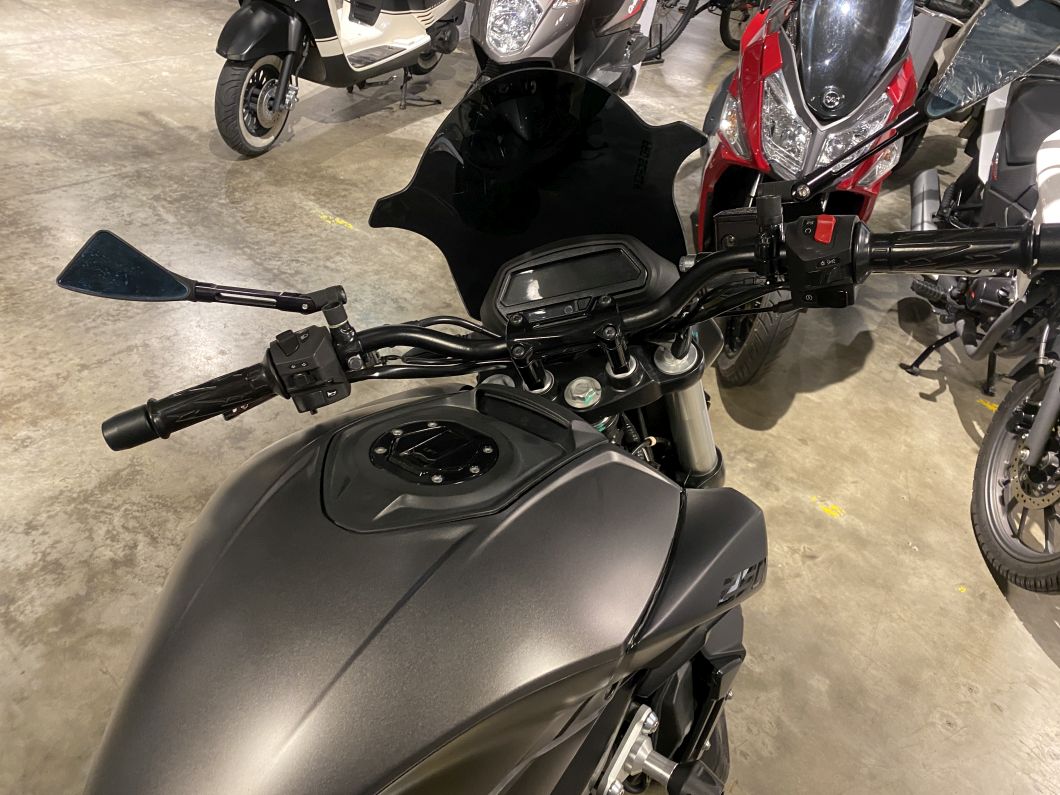 Moto Bajaj Dominar 250 usado 2021 con 14945 km 1M