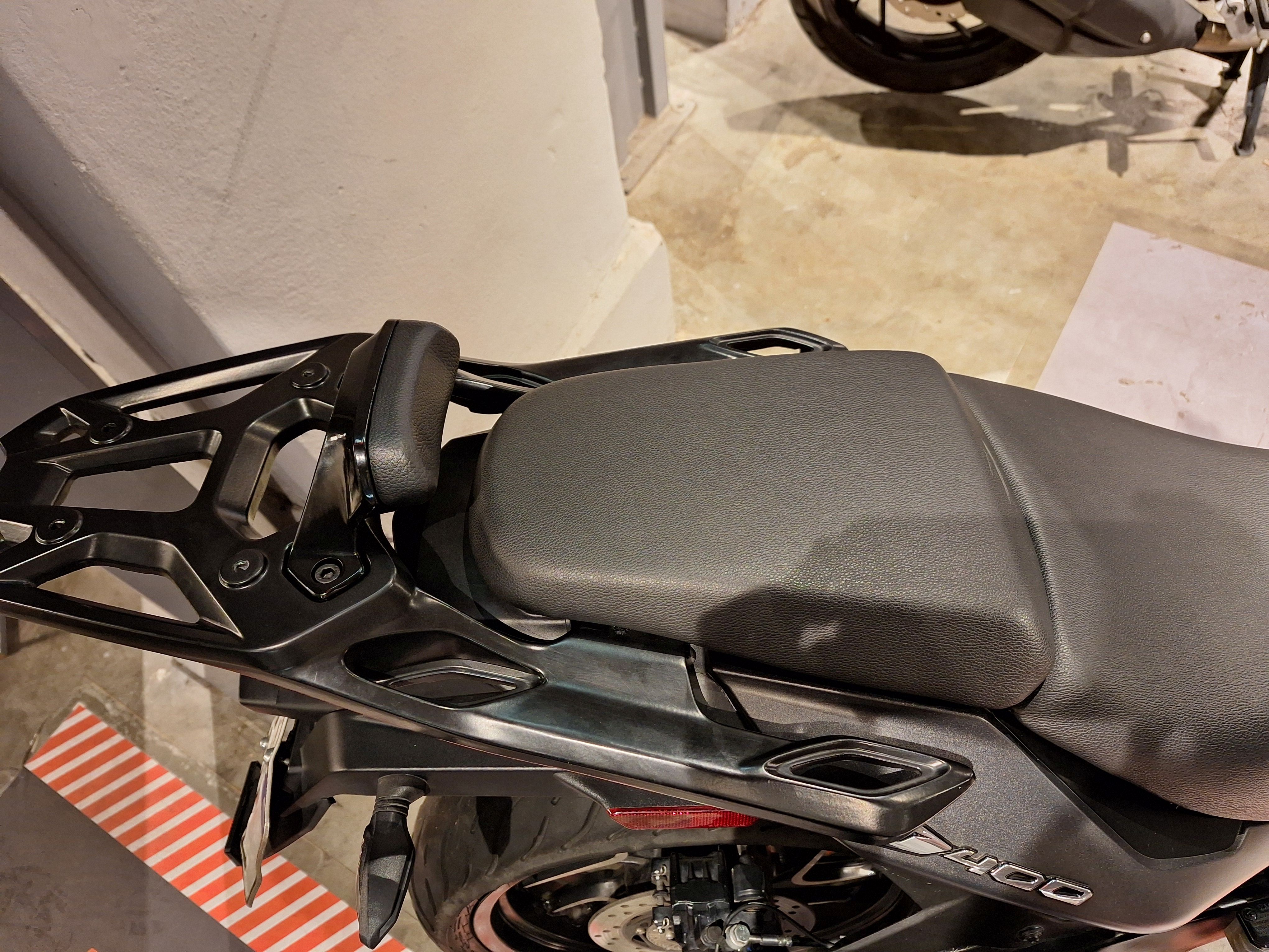 Moto Bajaj Dominar 400 usado 2023 con 14100 km int 51631 1M