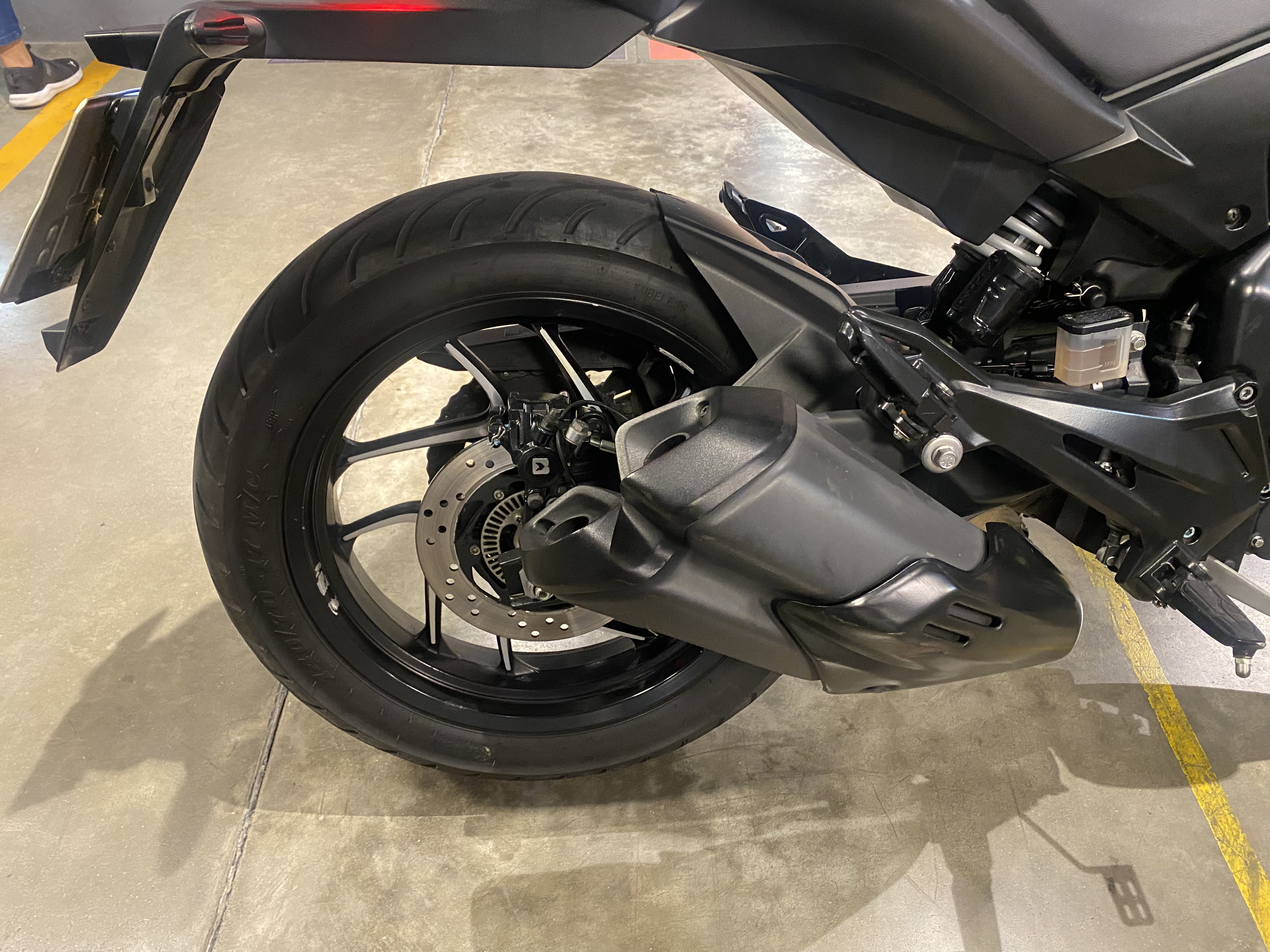 Moto Bajaj Dominar 400 usado 2020 con 18332km int 48577