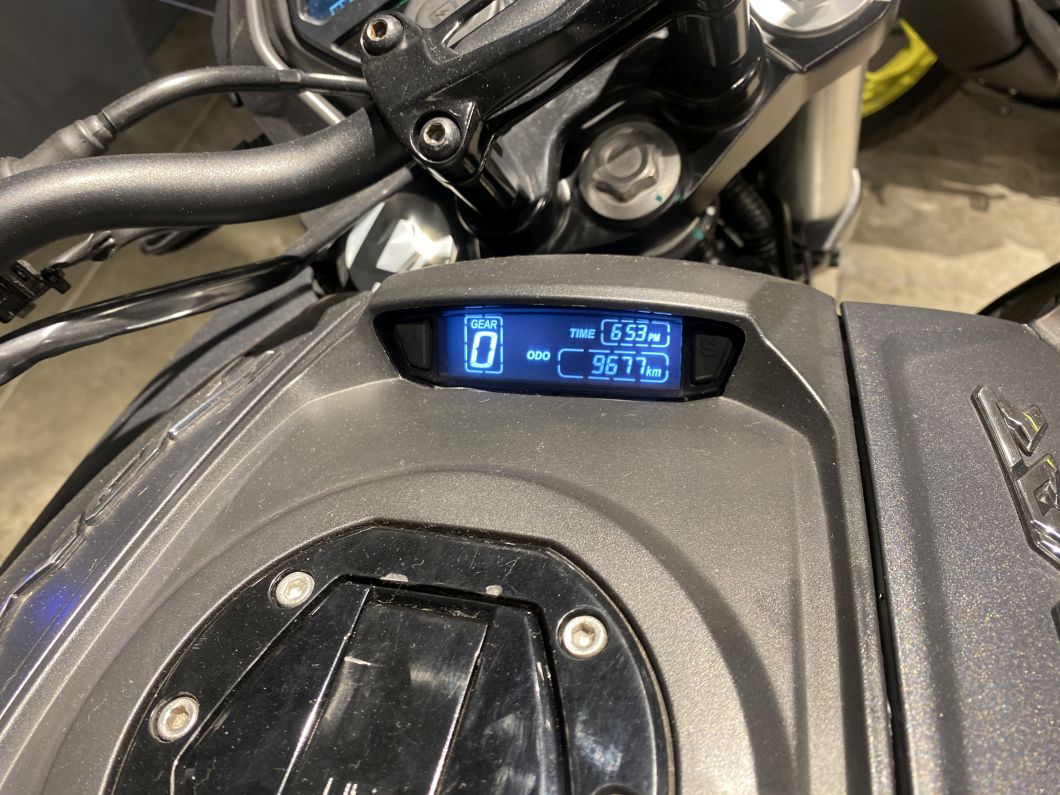 Moto Bajaj Dominar 400 usado 2023 con 9612 km 1M