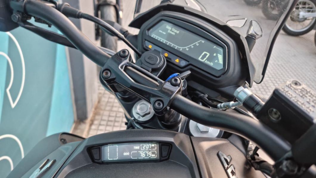 Moto Bajaj Dominar 400 usado 2024 con 6500 km 1M