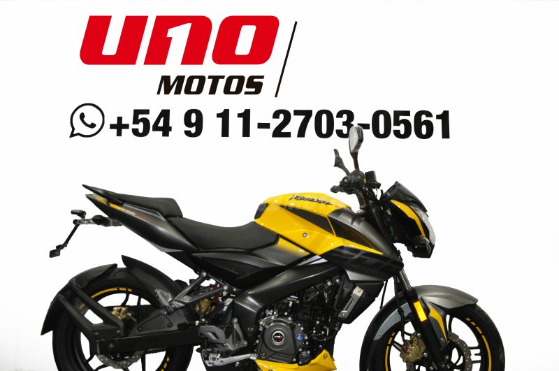 Moto Bajaj Rouser 200 NS