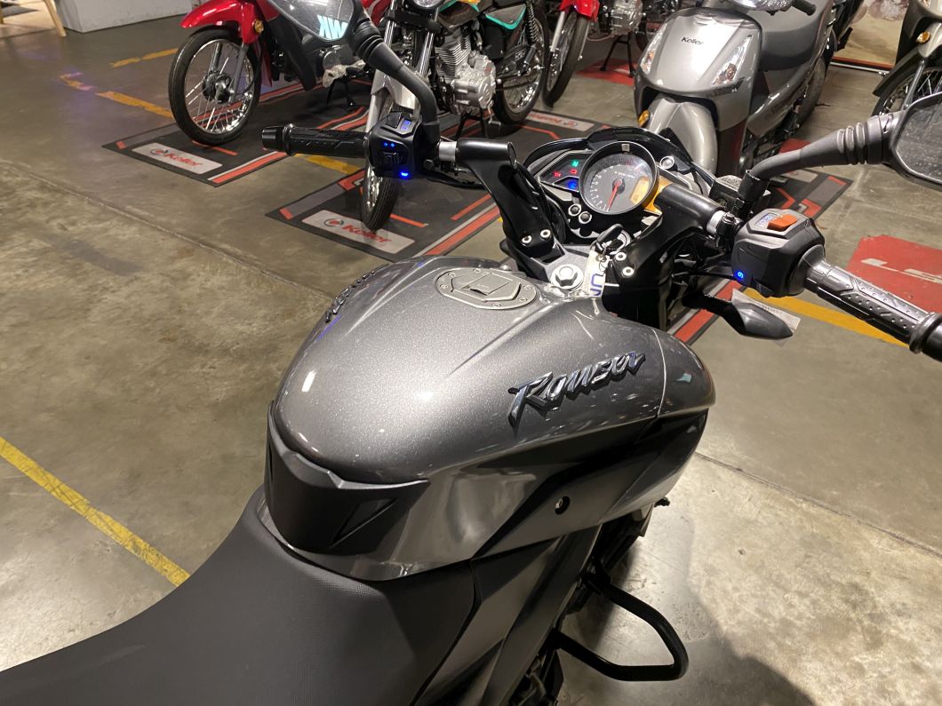 Moto Bajaj Rouser Ns 160 usado 2023 con 730 km 1M