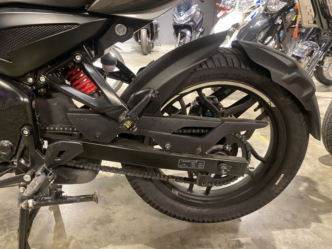 Moto Bajaj Rouser Ns 160 usado 2023 con 730 km 1M