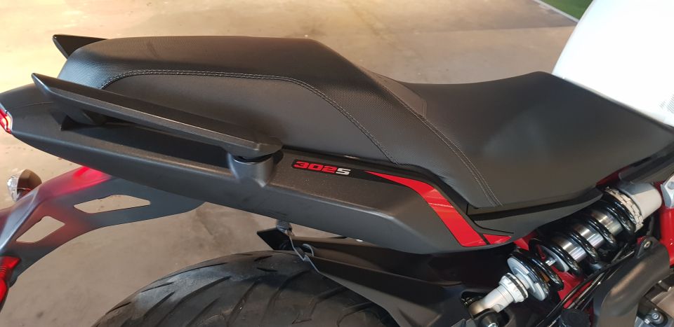 Moto Benelli 302 S usado 2021 con 15700km Int 47019