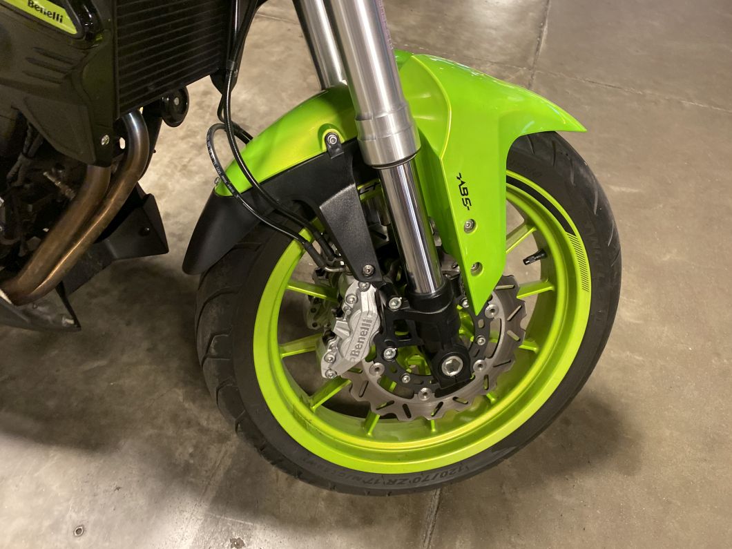 Moto Benelli 302 S usado 2023 con 6000 km 1M