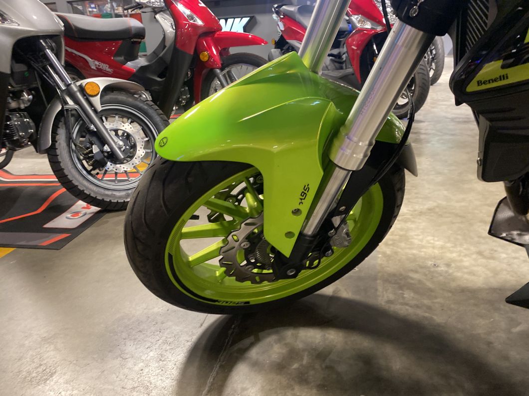 Moto Benelli 302 S usado 2023 con 6000 km 1M