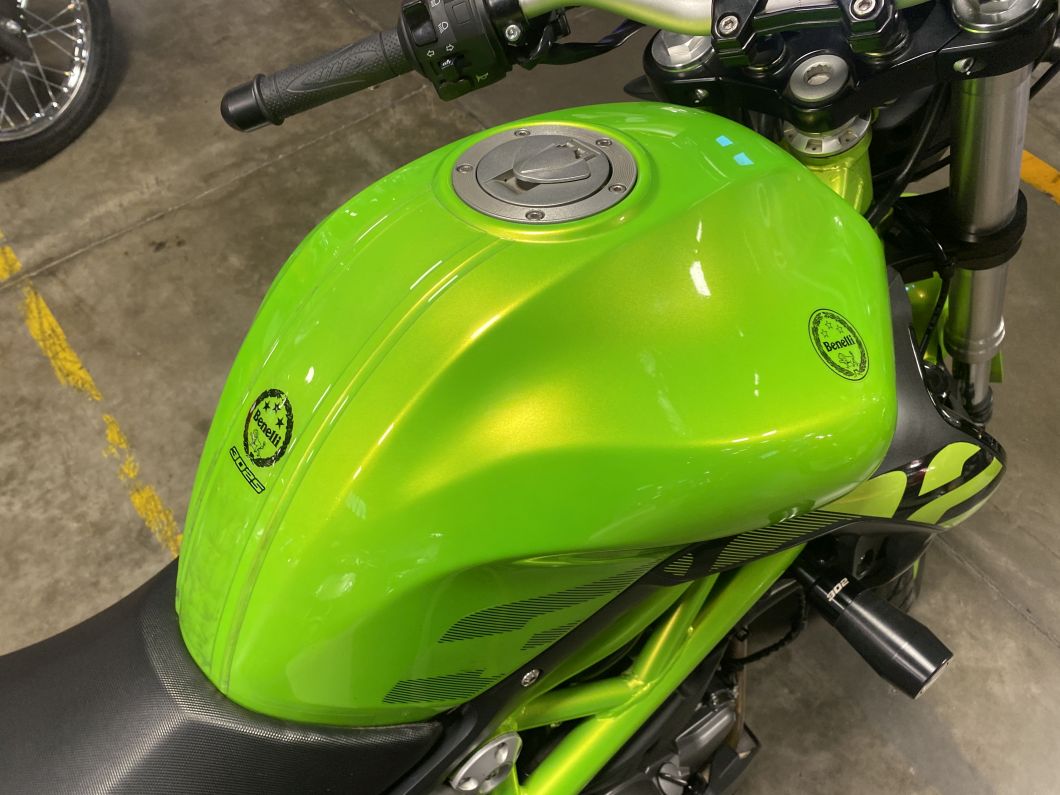 Moto Benelli 302 S usado 2023 con 6000 km 1M