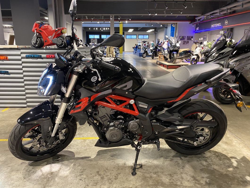 Moto Benelli 302 s usado 2022 con 6600km int 48673