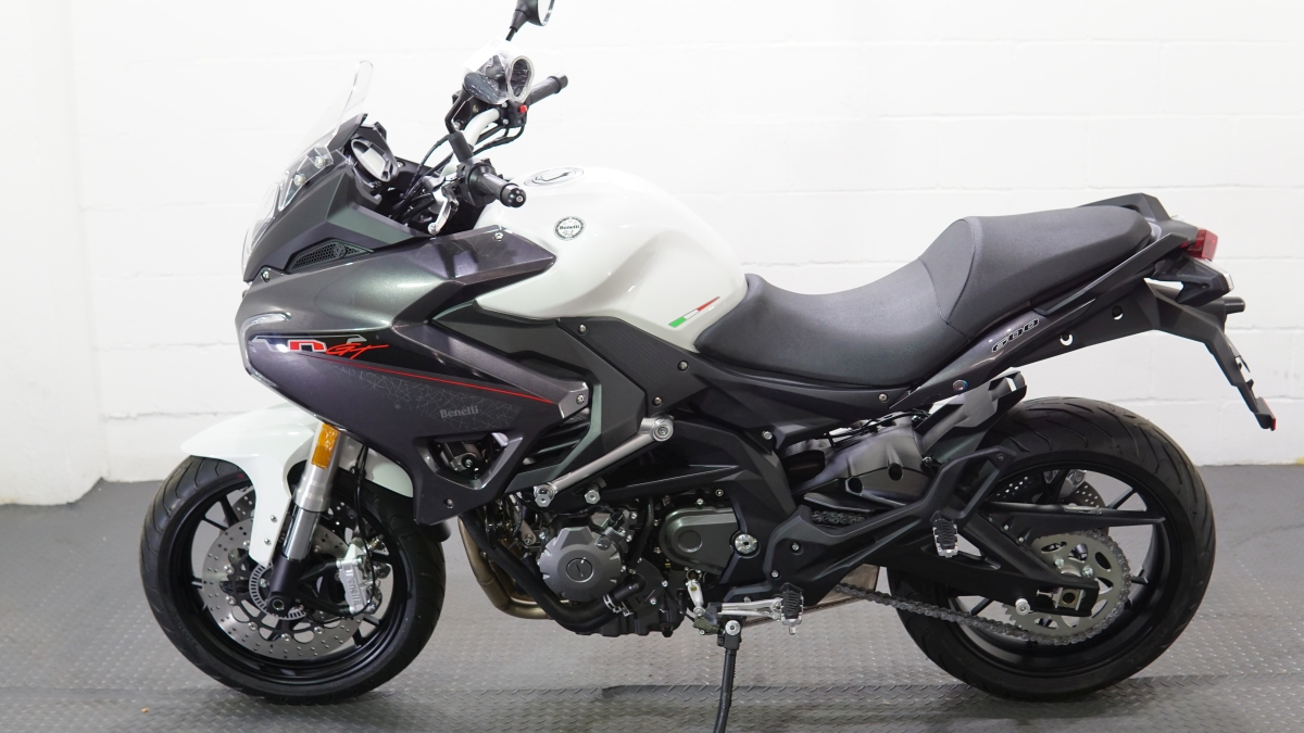 Moto Benelli TNT 600 GT Abs 2021