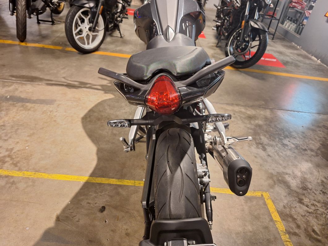 Moto Benelli TNT 25 s usado 2023 con 6077km DT