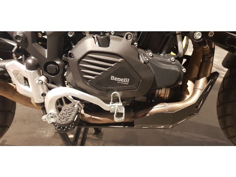 Moto Benelli TRK 502 X Usada 2023 con 8000km usado 