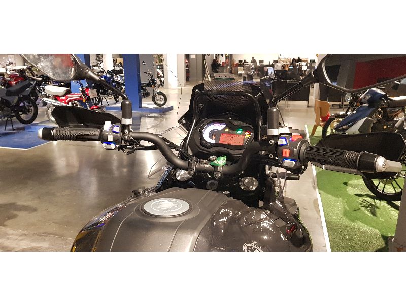 Moto Benelli TRK 502 X Usada 2023 con 8000km usado 