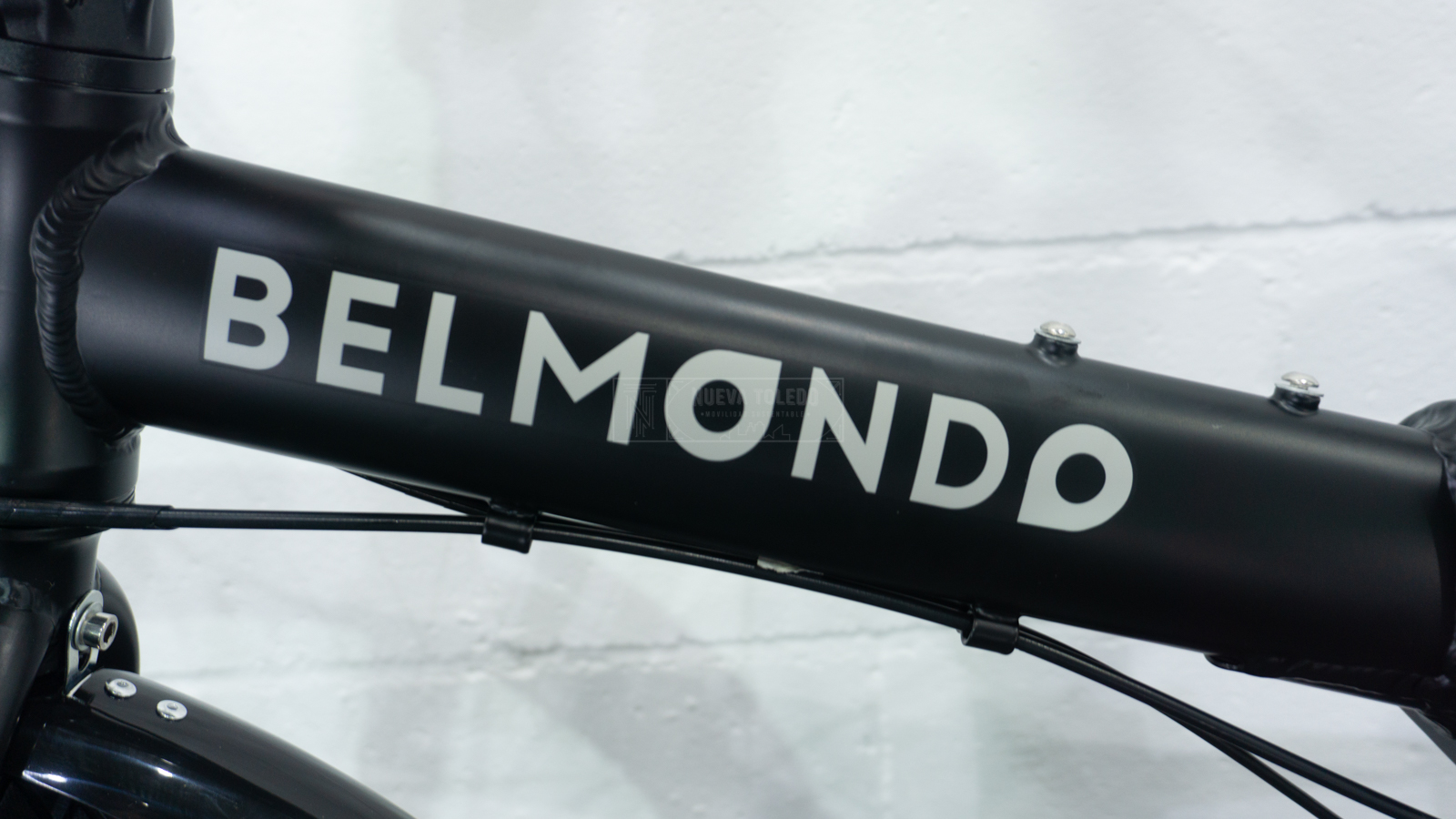 Moto Belmondo 8+ Plegable Rod 24 