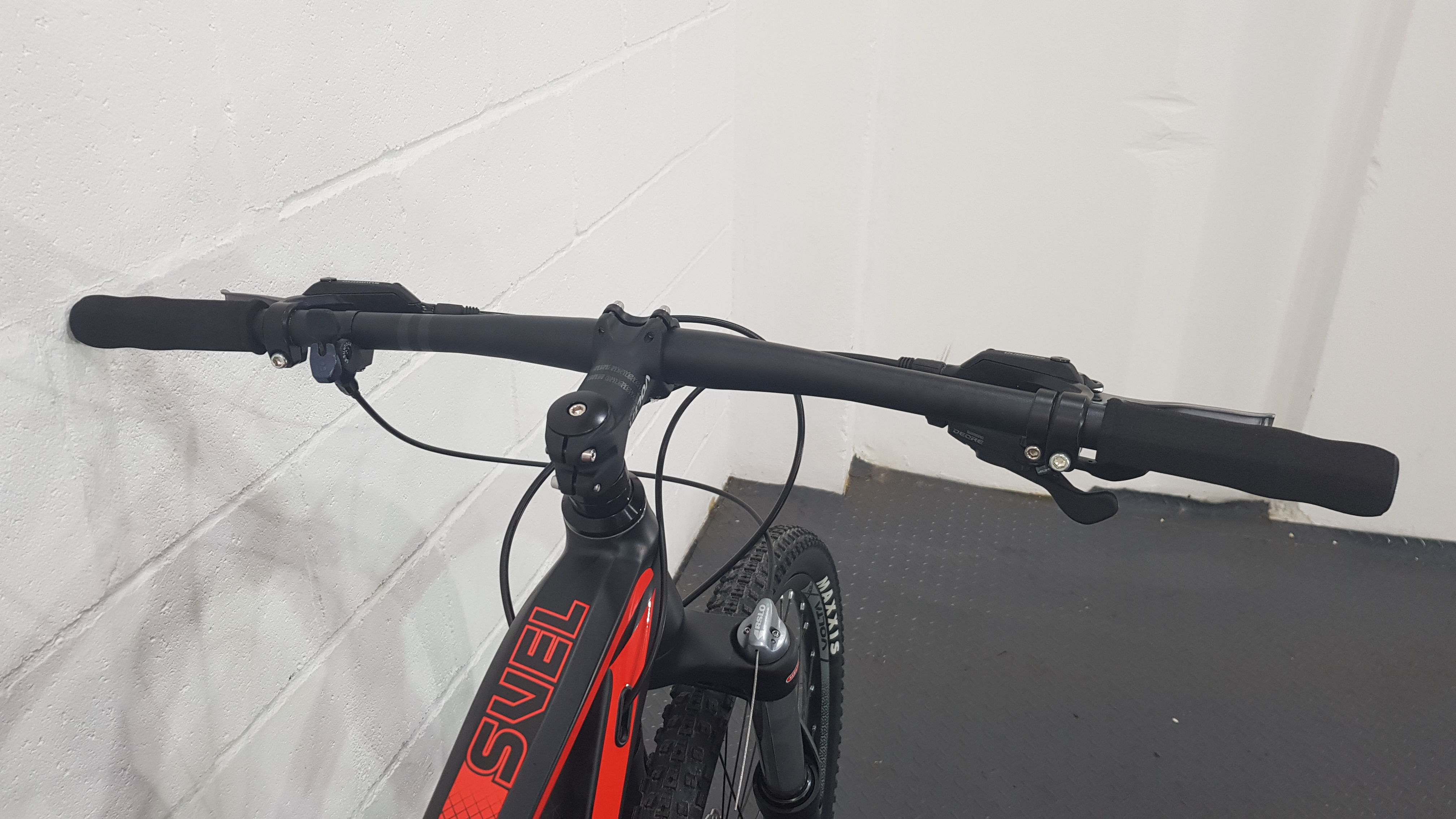 Moto Volta Bici Mtb Svel Aluminio X6 11V Deore rod 29