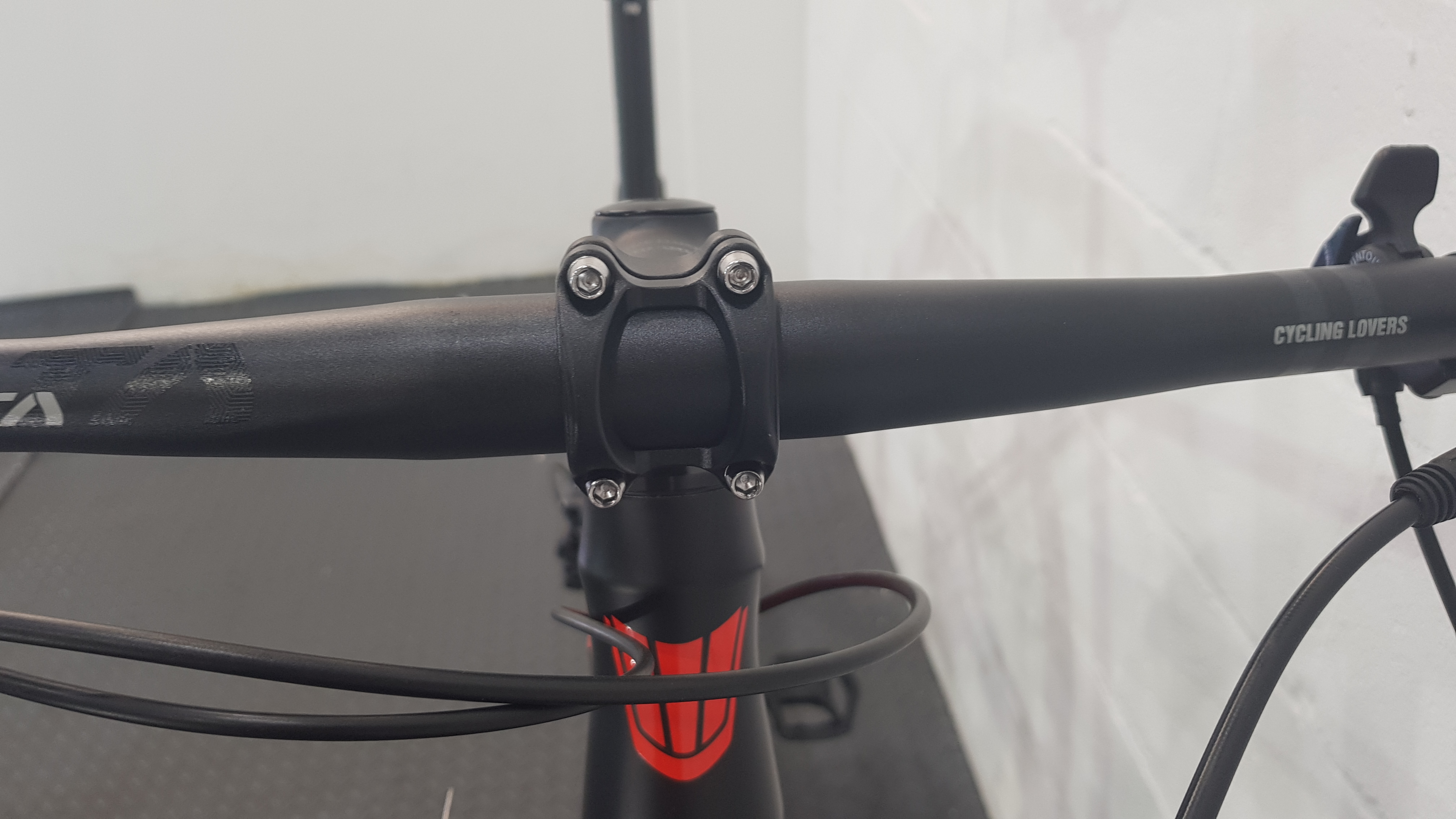 Moto Volta Bici Mtb Svel Aluminio X6 11V Deore rod 29