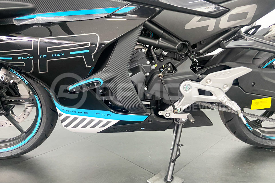 Moto CFMOTO 450 SR