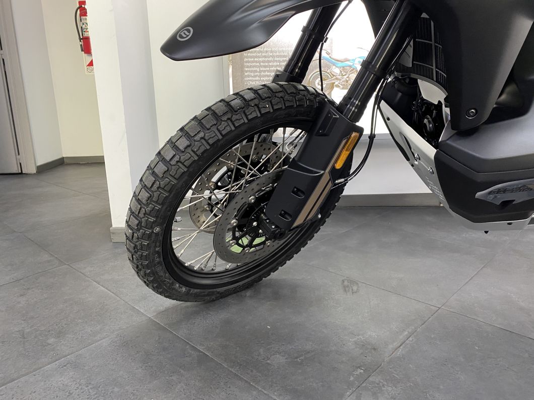 Moto CFMOTO 800 MT-X
