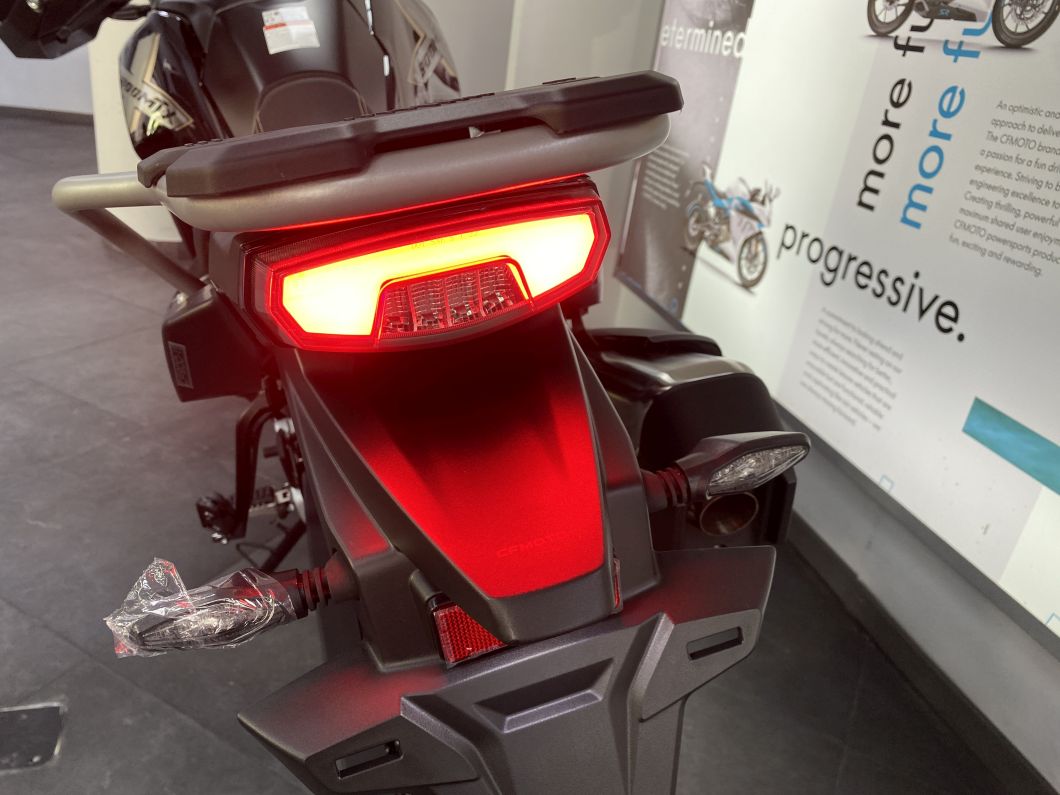 Moto CFMOTO 800 MT-X