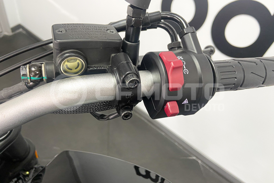 Moto CFMOTO 300 CL-X 