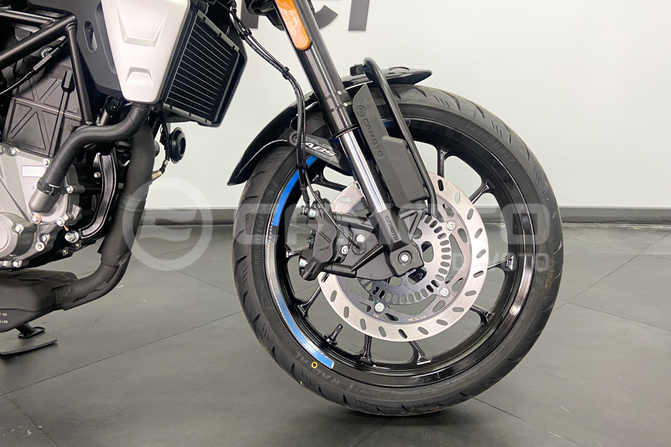 Moto CFMOTO 300 CL-X 