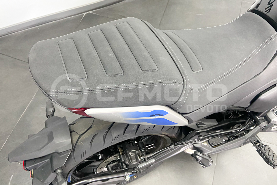 Moto CFMOTO 300 CL-X 
