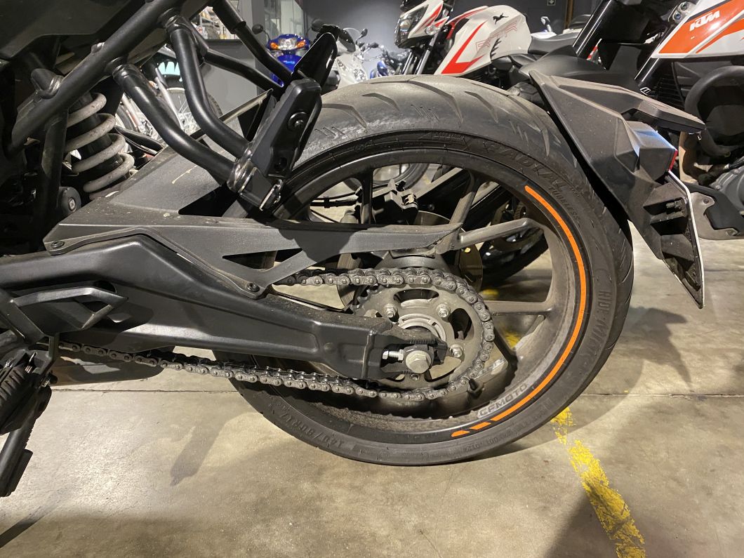 Moto Cfmoto 300 NK usado 2025 con 8762 km 1M