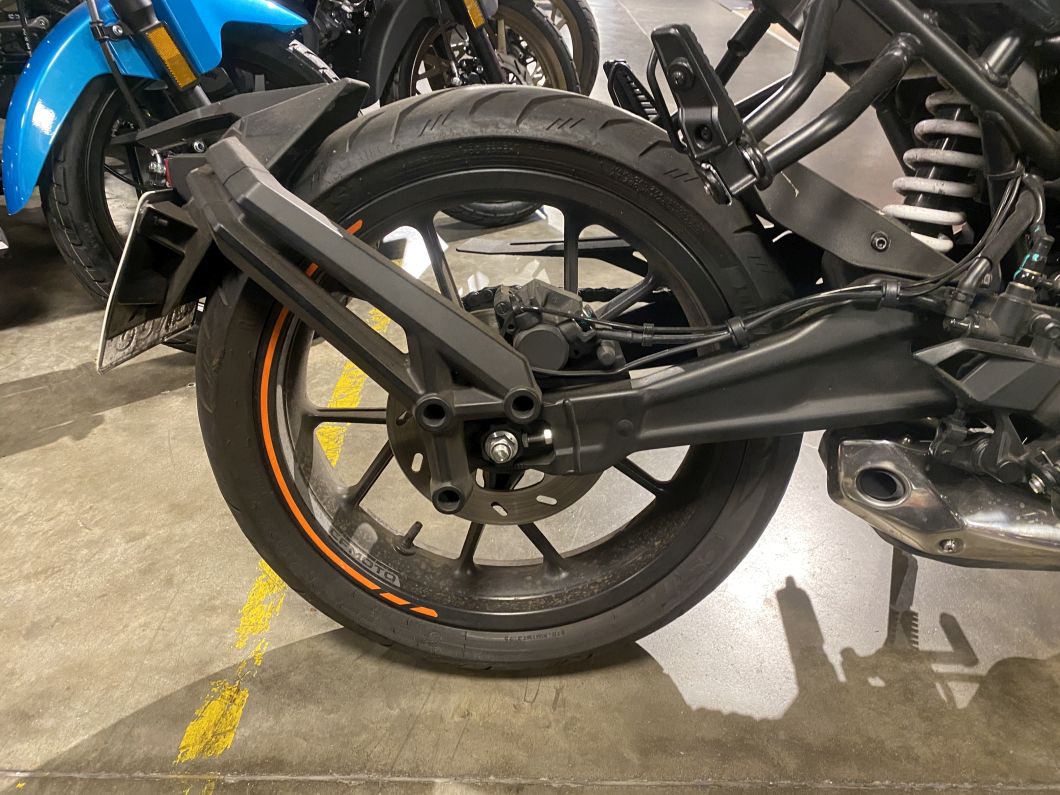 Moto Cfmoto 300 NK usado 2025 con 8762 km 1M