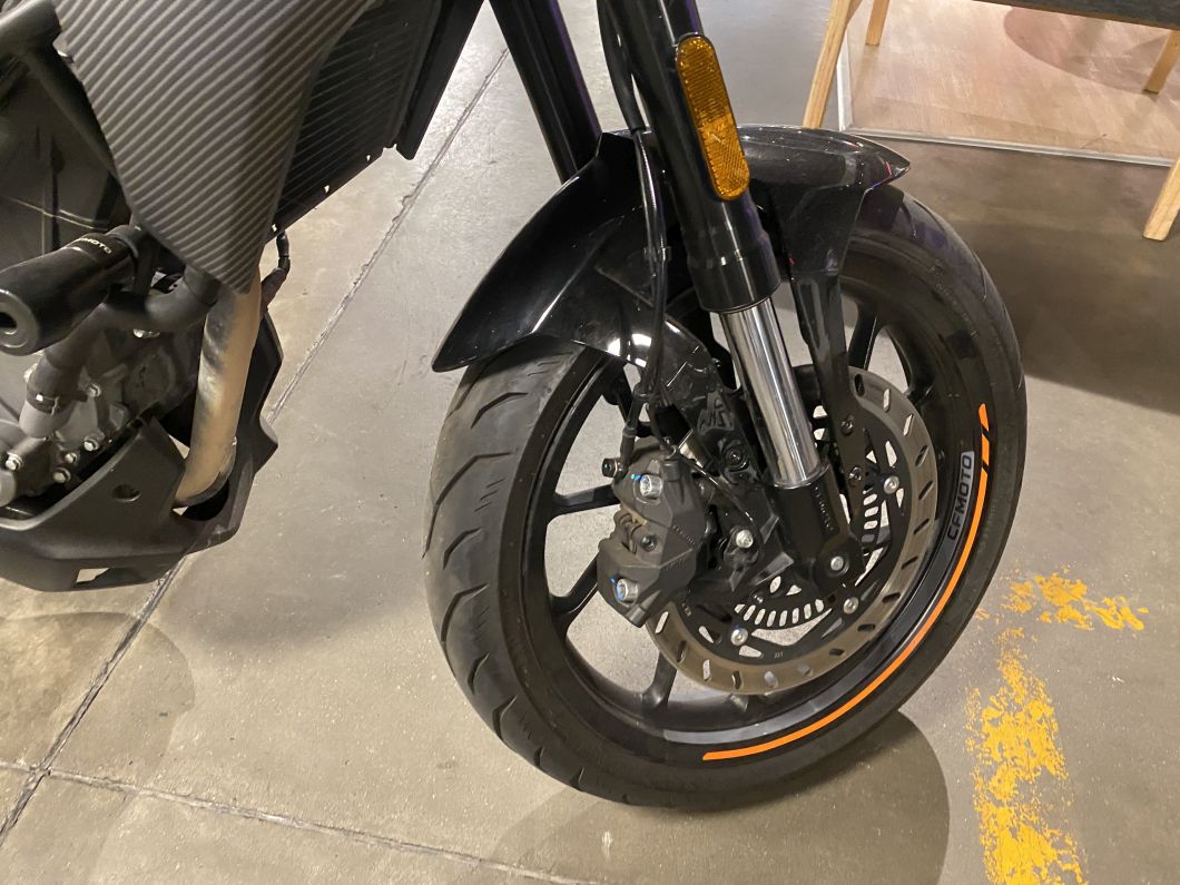 Moto Cfmoto 300 NK usado 2025 con 8762 km 1M