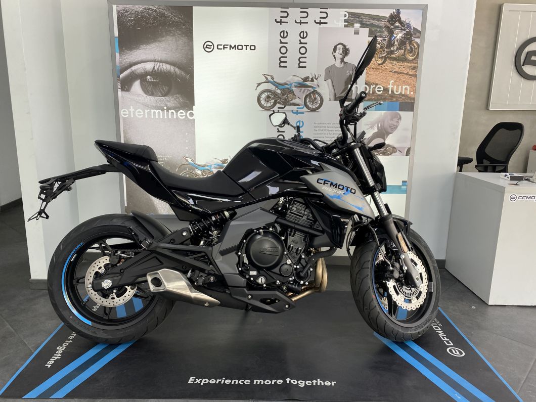 Moto CFMOTO 650 NK