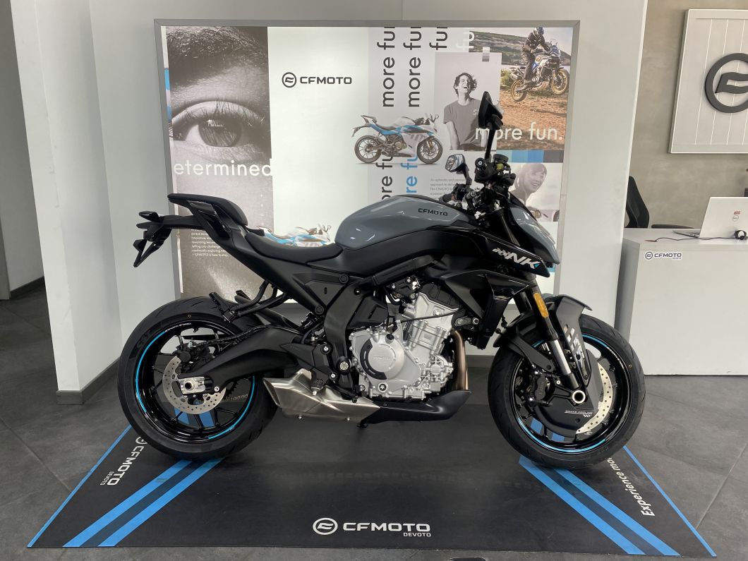 Moto CFMOTO 675 Nk