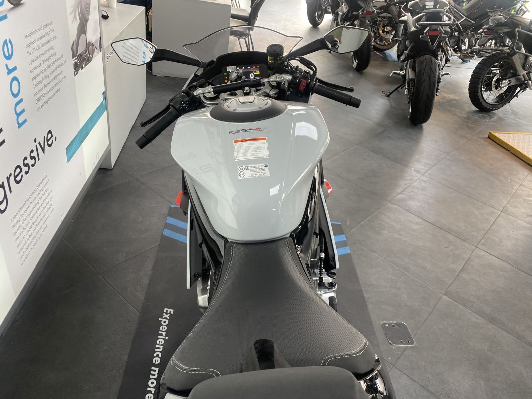 Moto CFMOTO 675 SR-R