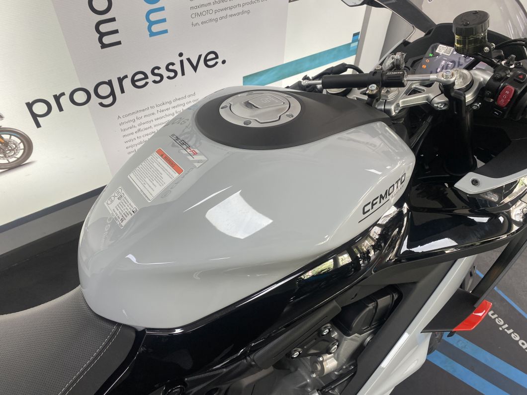 Moto CFMOTO 675 SR-R