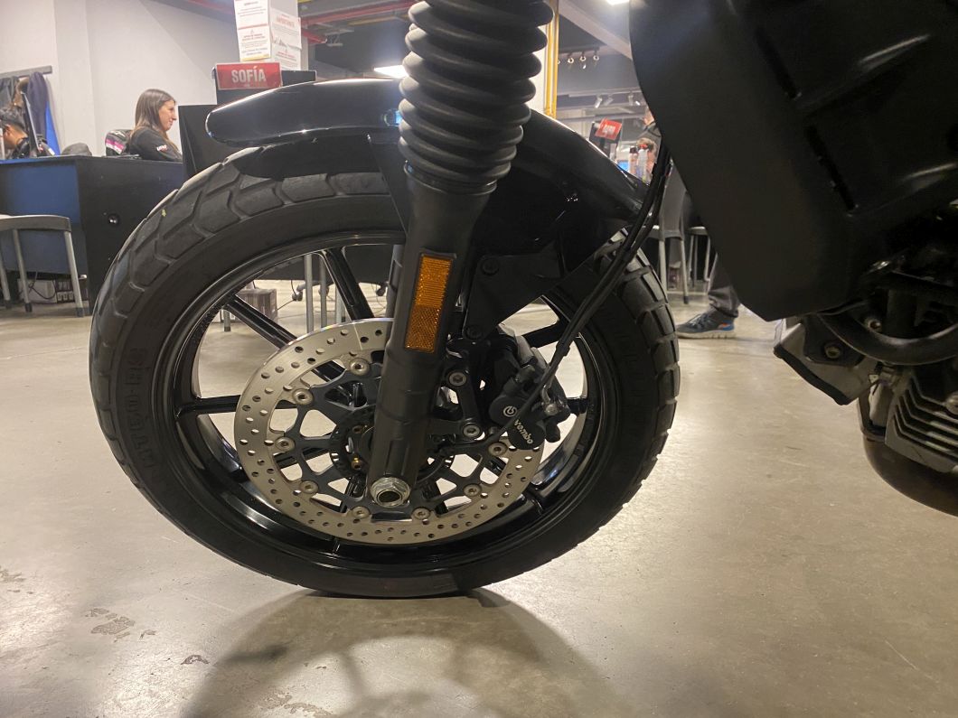 Moto Ducati Scrambler 400 usado 2017 con 9800 km 1M