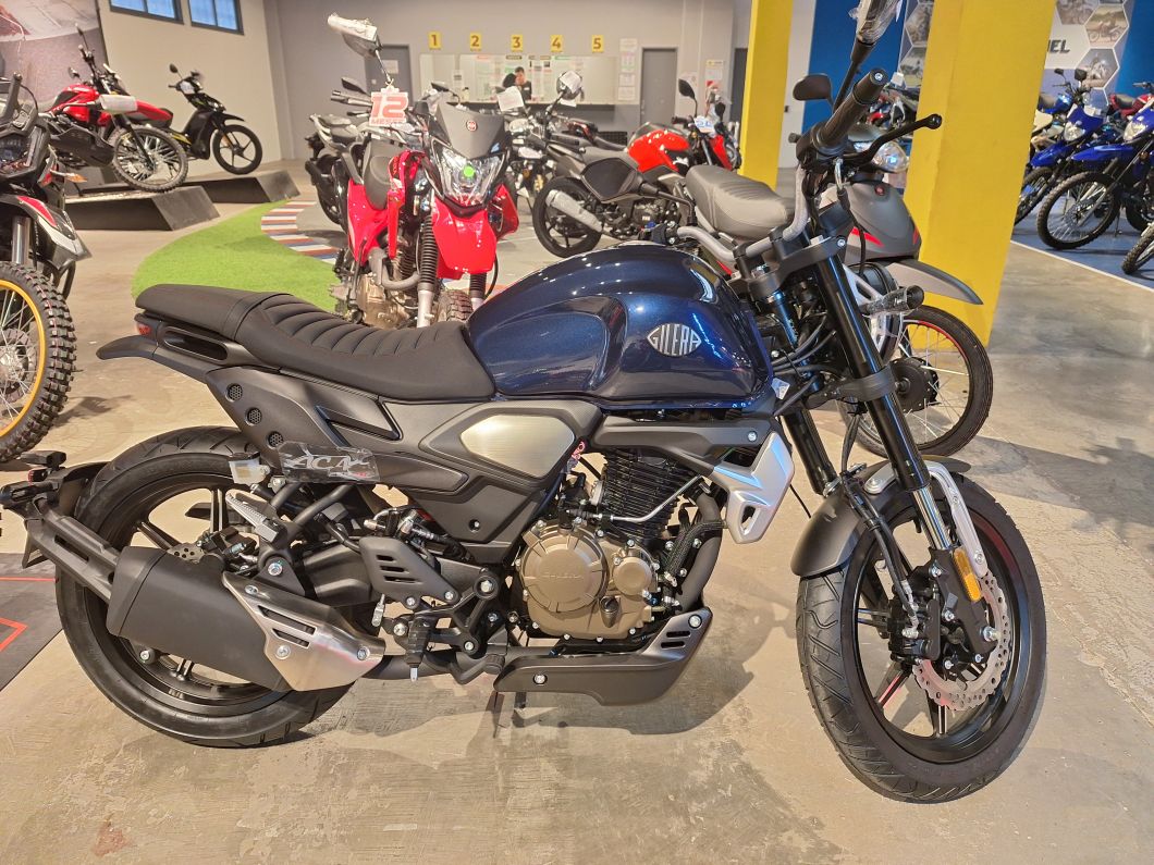 Moto Gilera AC4 250