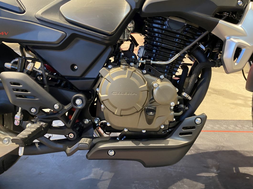 Moto Gilera AC4 250