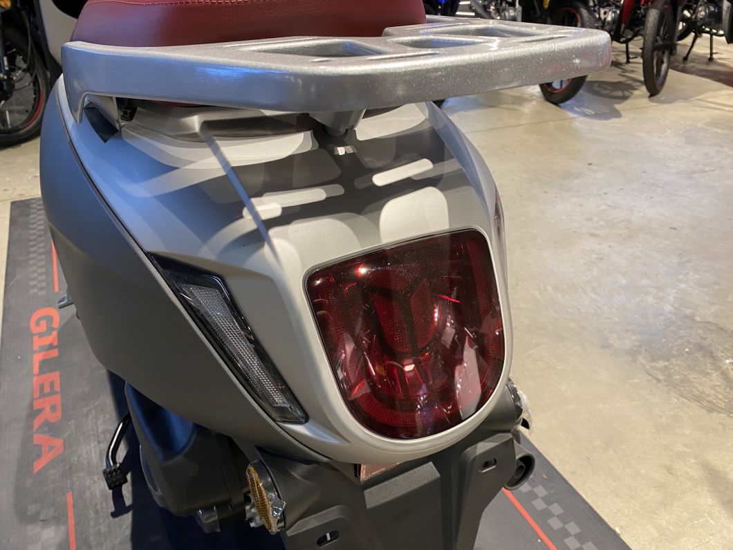 Moto Gilera Piccola 150 Scooter 2026
