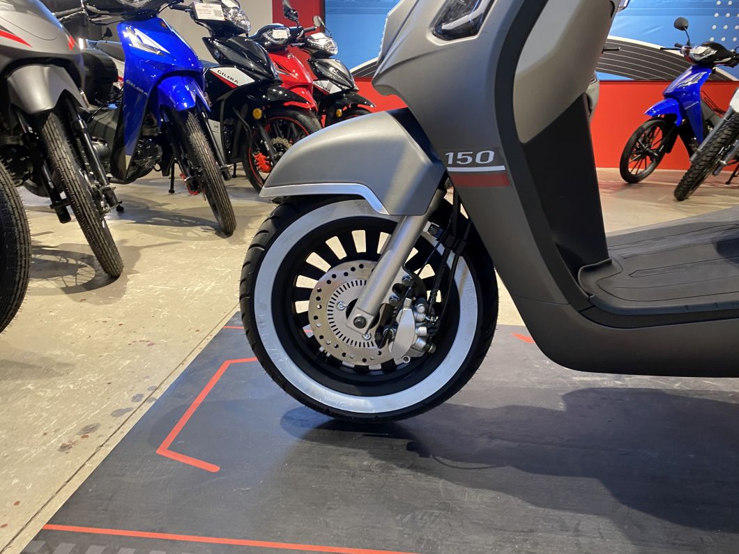 Moto Gilera Piccola 150 Scooter 2026