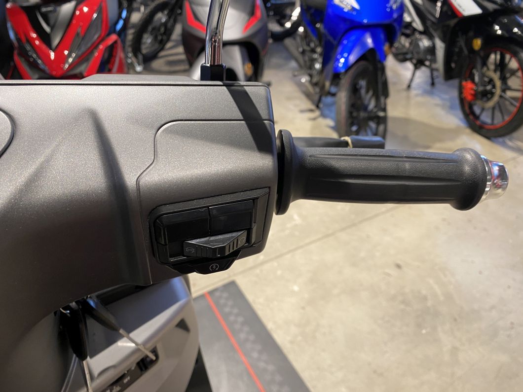 Moto Gilera Piccola 150 Scooter 2026