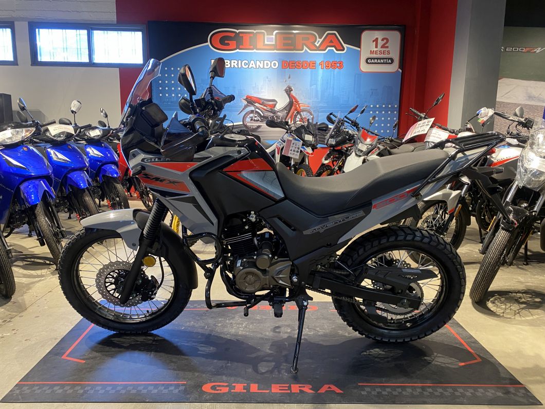 Moto Gilera SMX 200 Adventure