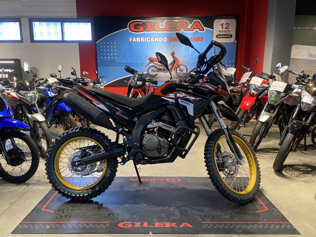 Moto Gilera SMX 250 Adventure