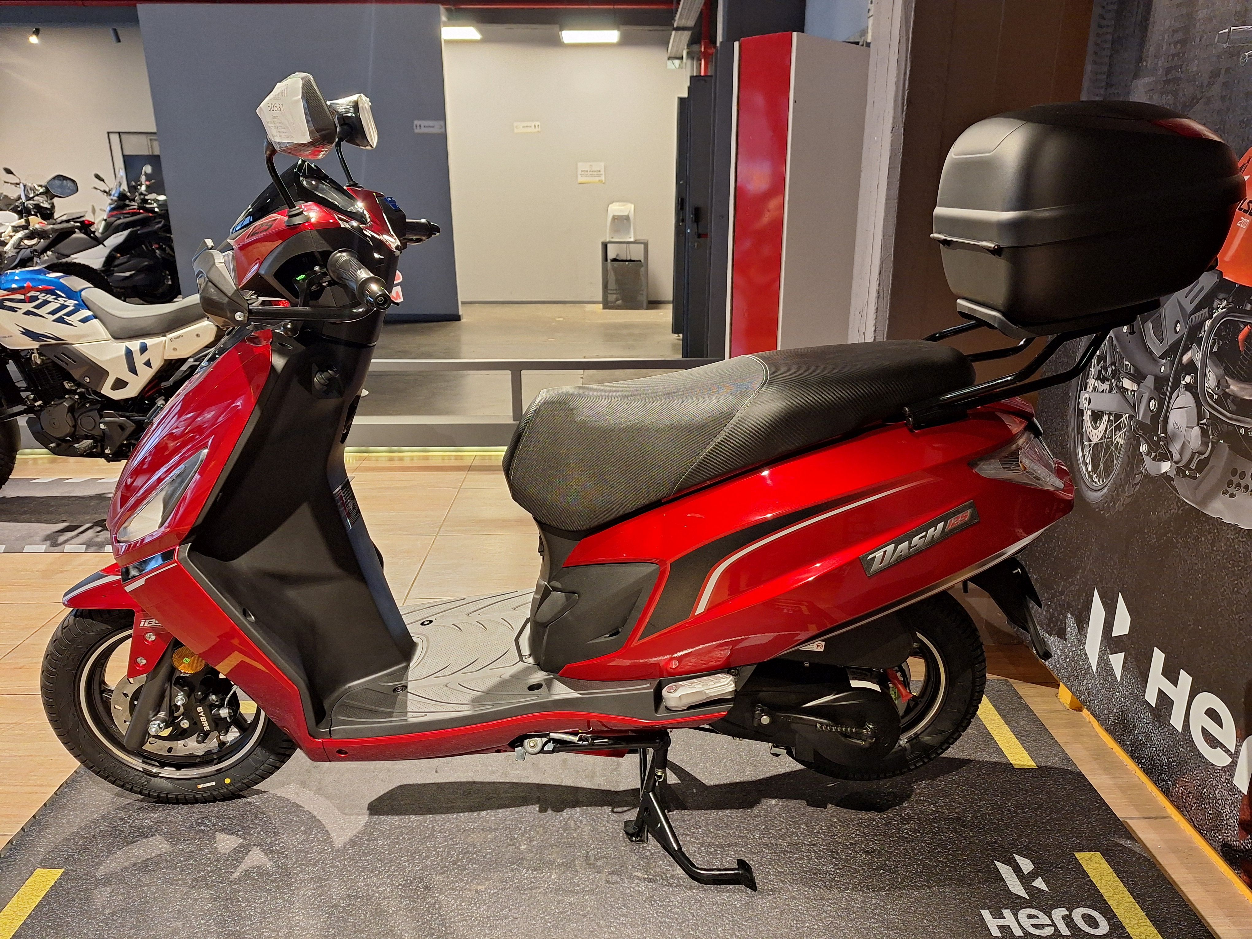 Moto Hero Dash 125