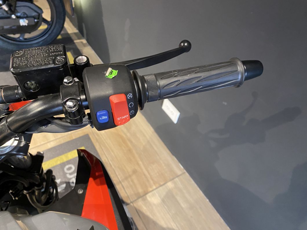 Moto Hero Hunk 125 R 2026 