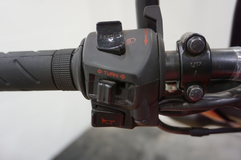Moto Hero Hunk 150 i3s + Baul de Regalo