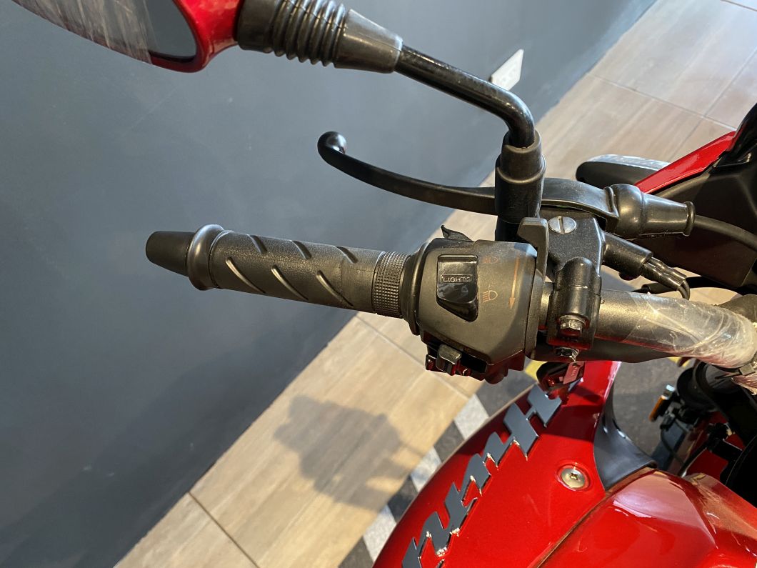 Moto Hero Hunk 150 i3s 