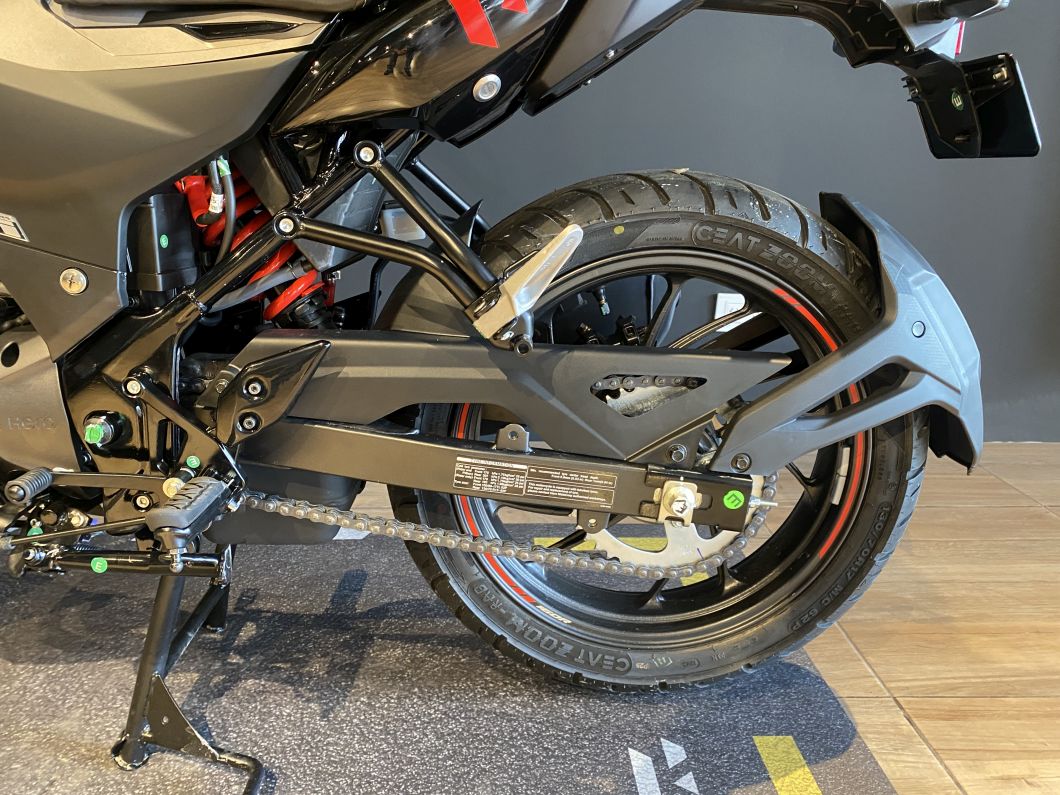 Moto Hero Hunk 160 4v New 2026