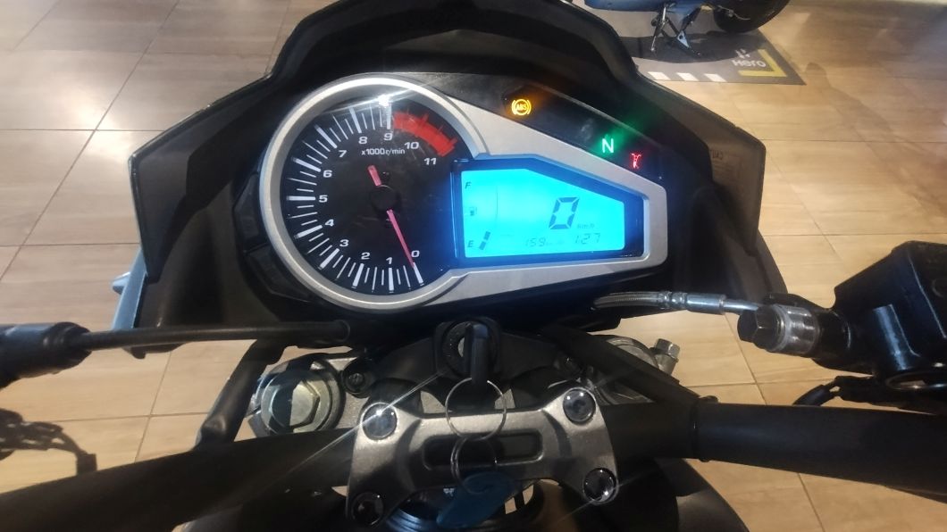 Moto Hero Hunk 190 FI - ABS usado 2022 con 200km int47425